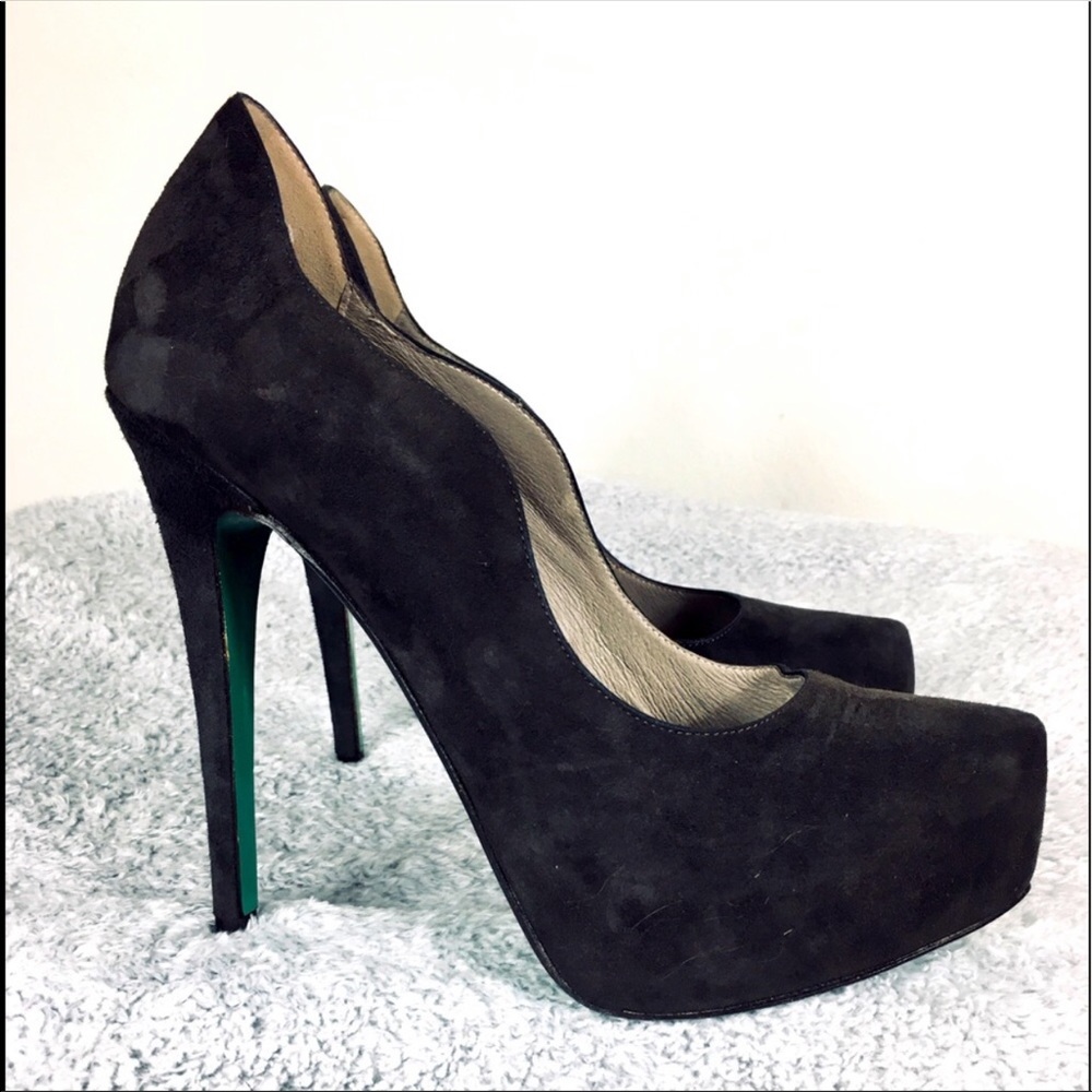 DONALD J PLINER SMOKEY GREY SUEDE PLATFORMS SZ 9